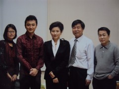 中央电视台著名主持人王小丫会见书法家张少周老师